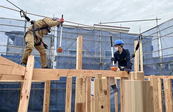 【大手関連会社】建設業って、休めないと思っていませんか？株式会社アーネストウイング
