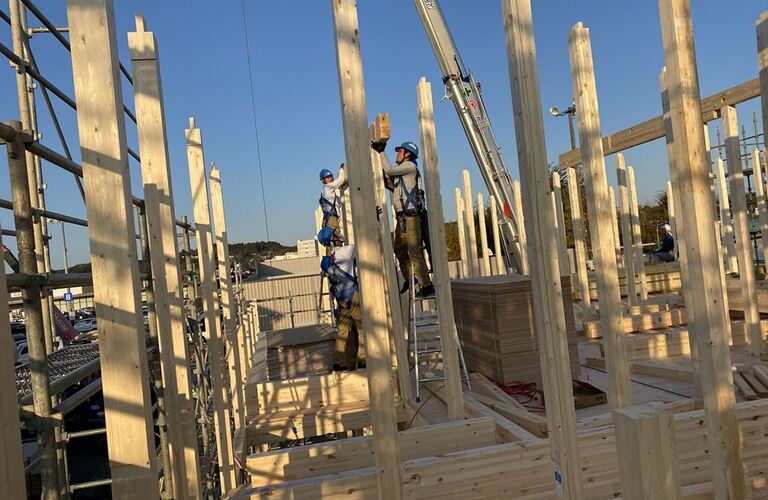 上棟大工（建方大工）の給料｜株式会社アーネストウイングの大工採用